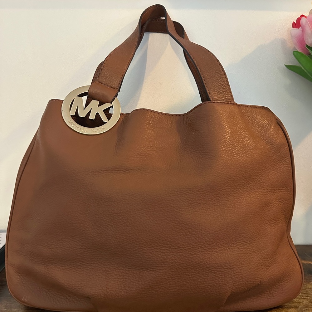 Michael Kors Fulton Large Leather Hobo Shoulder Bag – Brown 🤎